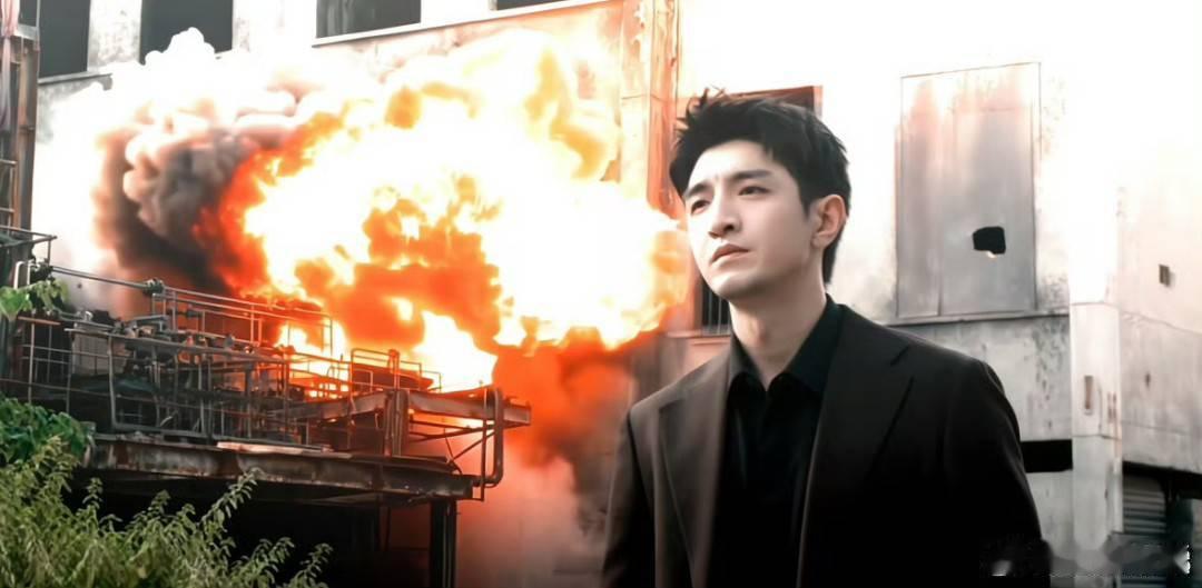 金瀚剧里抓头发剧外我头皮发麻金瀚剧里抓头发那刻，氛围感直接爆棚，角色情义魅力全展