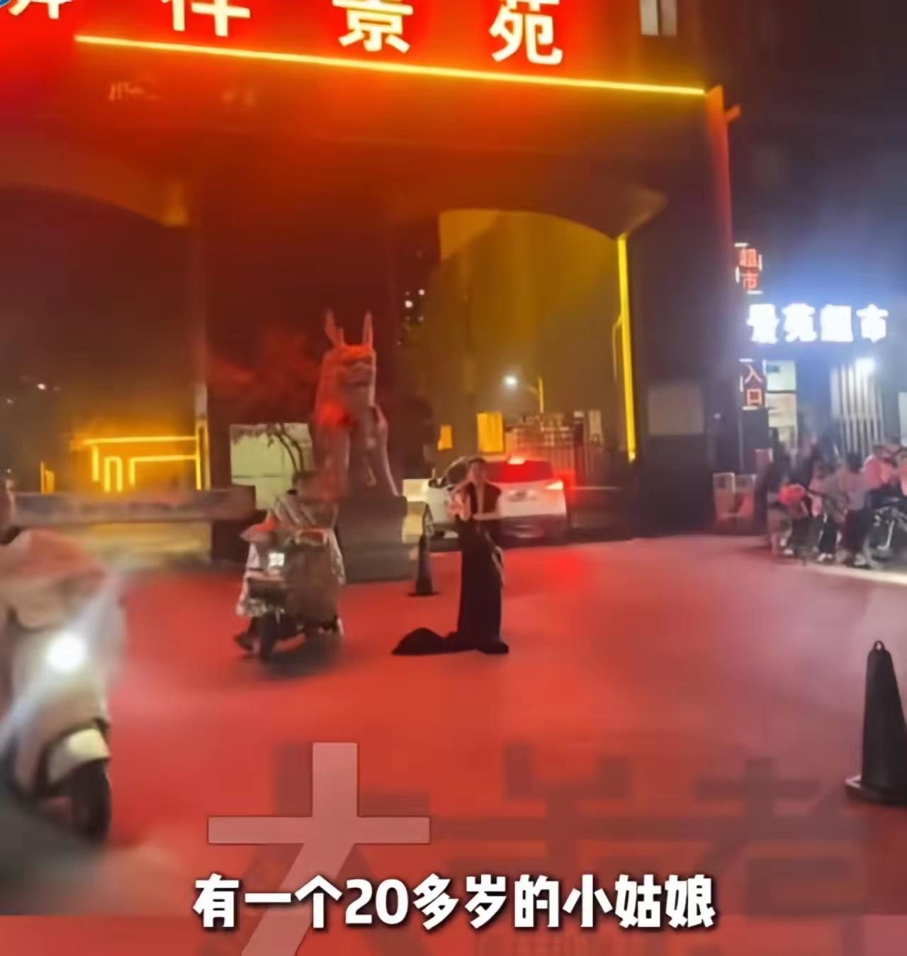 300公里追讨“水洗貂”！当7天无理由沦为白嫖工具，诚信岂能如此透支？
 
山东