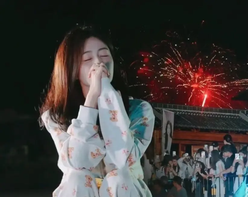 继续奔跑吧小鹿 生日快乐🎉🎊。