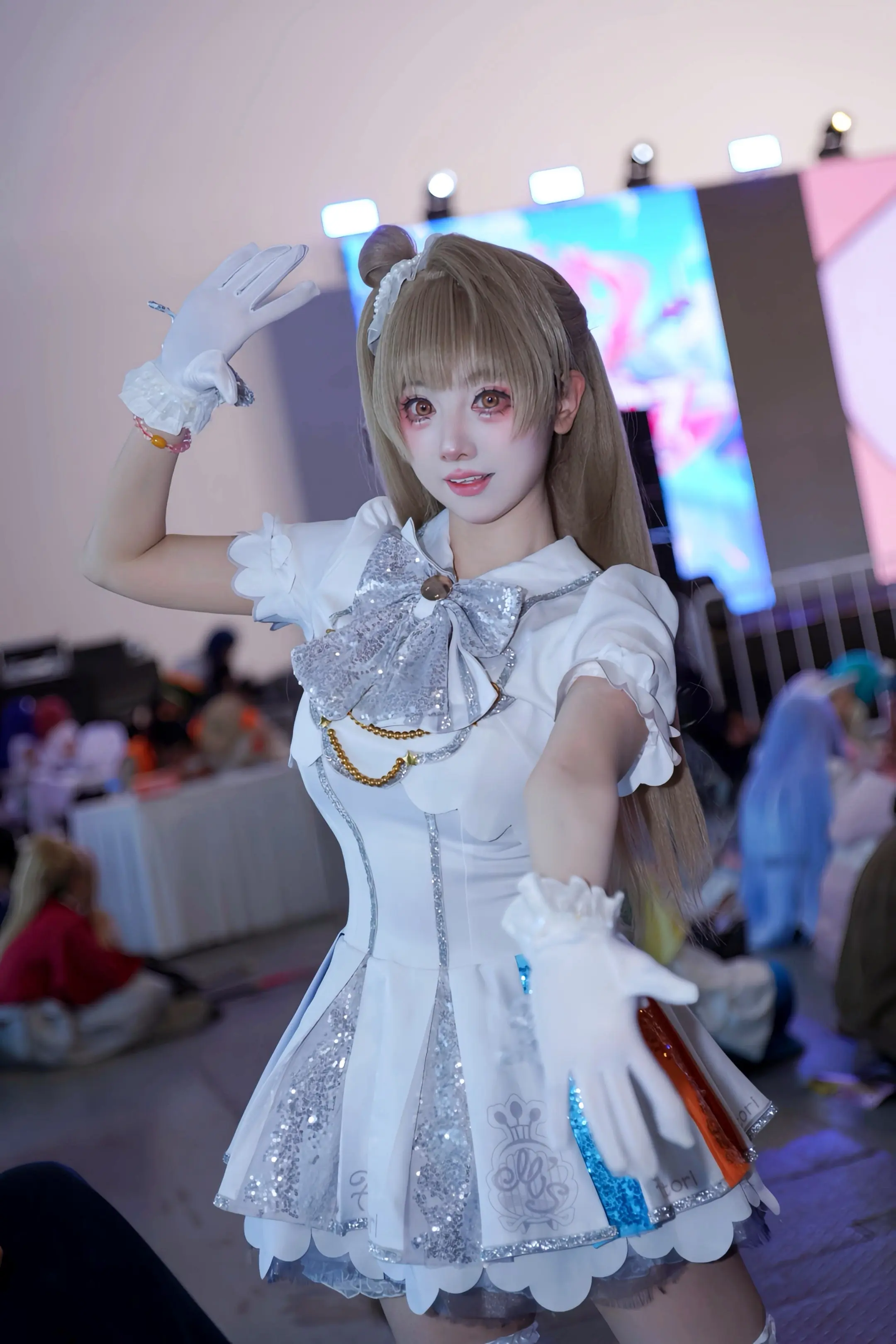 变成小鸟的点心！