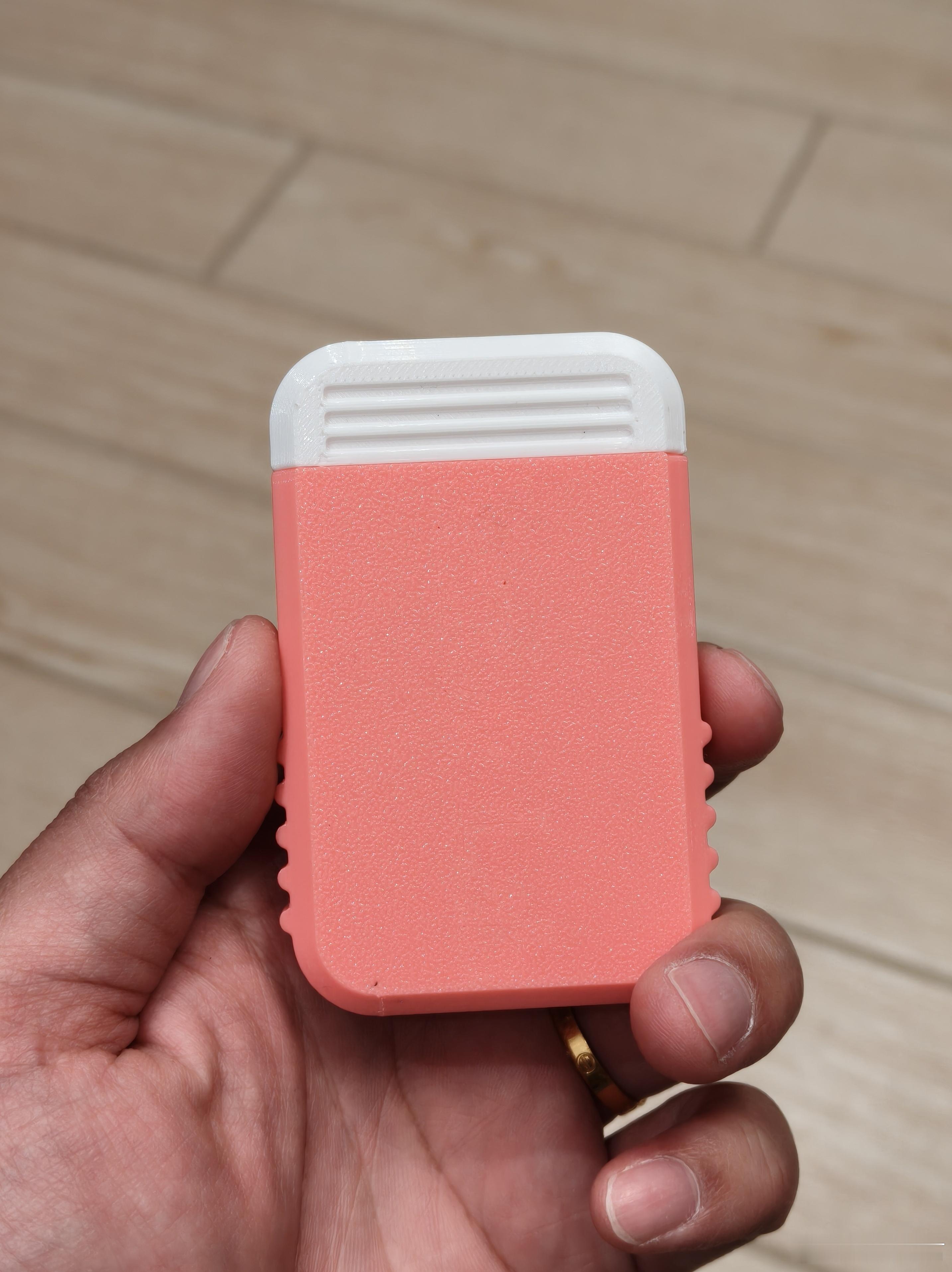 最近这波流感真厉害啊，感冒几天了还没好…3D打印了个小药盒，出行带药挺合适～