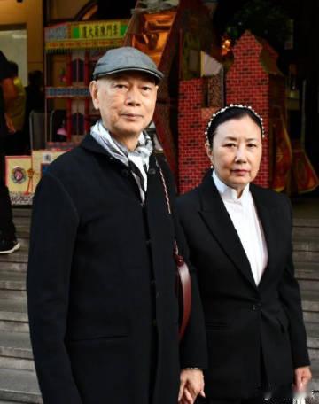 罗家英谈遗产分配罗家英回应无子女是否遗憾 据港媒，四度患癌、放弃化疗的近日受访，