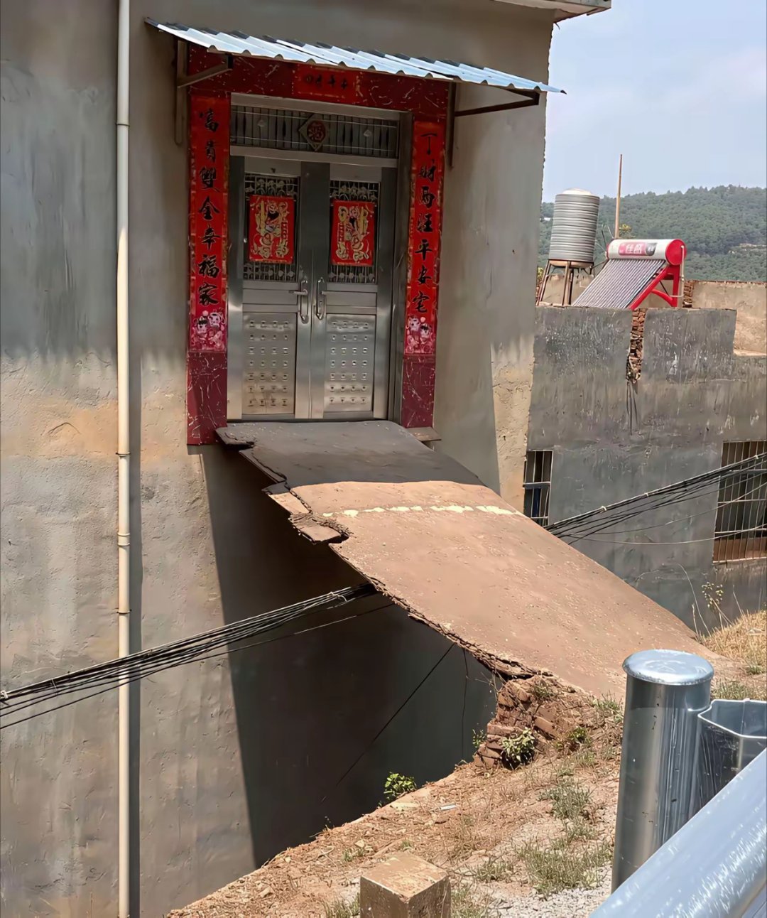 他们家从来不敢喝酒 