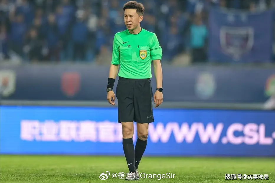 山东泰山vs云南玉昆的裁判出炉主裁判：单丹奥，VAR：何鑫！除了主裁是河南的，其