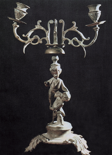 甘肃嘉峪关魏晋墓出土古罗马枝型铜制烛台 