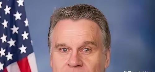 美国议员、有反华劳模之称的克里斯·史密斯对媒体说：“历史上日本与中国斗，从不吃亏