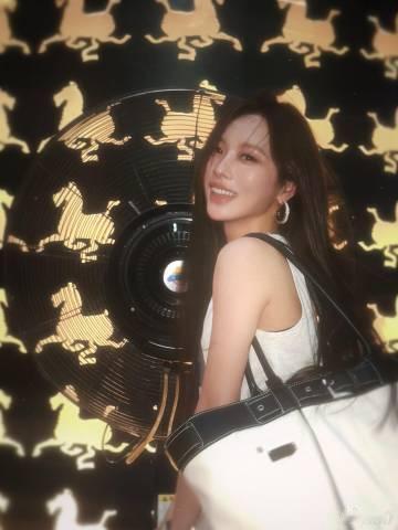 王霏霏上完美食综艺收藏了一堆店家乡美食大赛被家乡美食大赛馋住了 跟着综艺解锁各地