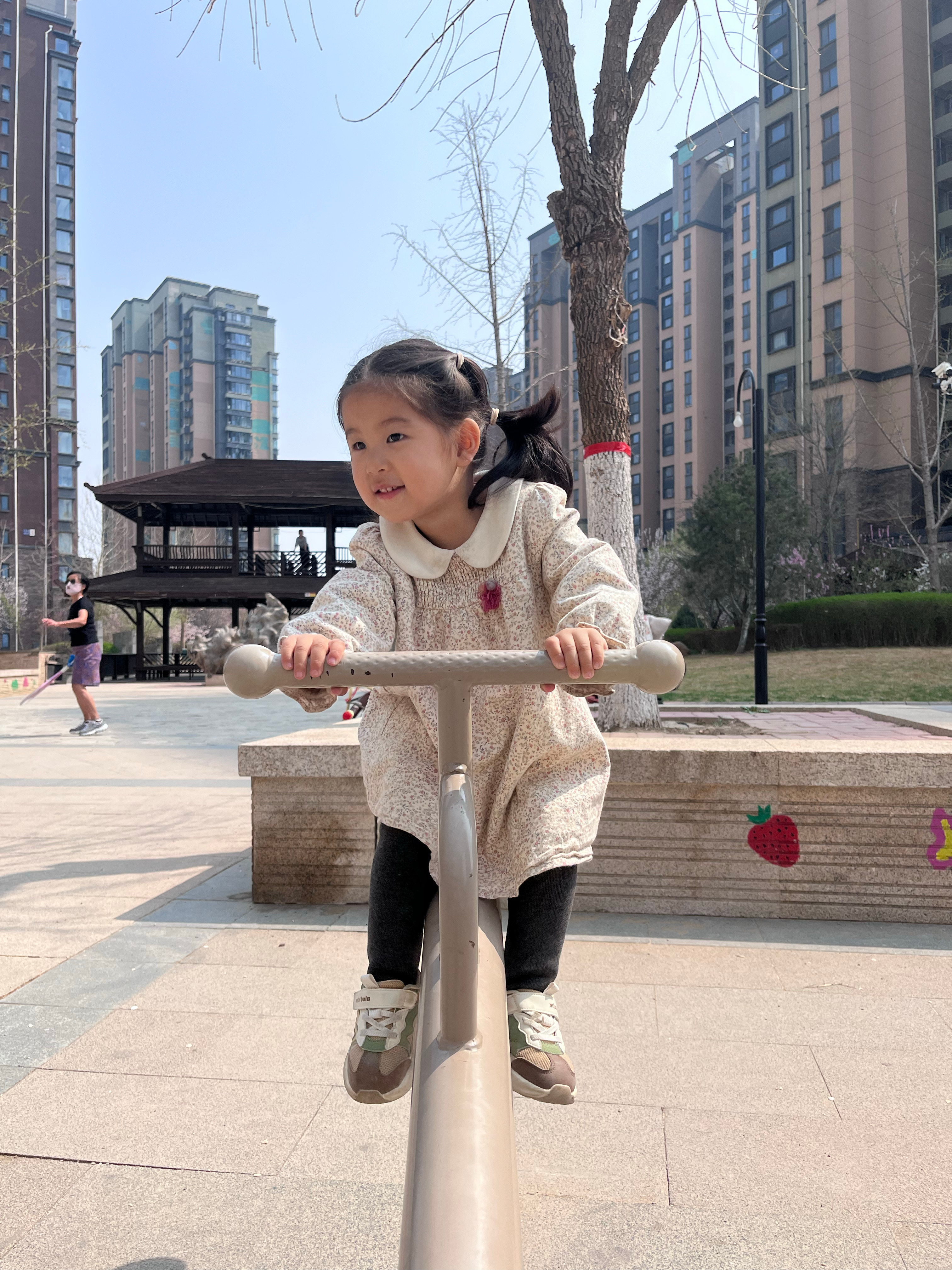活出健康轻盈 致诺和诺德：相册里的亲子时光，让轻盈健康触手可及翻开手机相册，一张