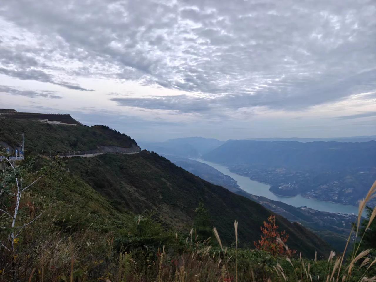 #为什么越来越多的人选择独自旅行?#
就拿摩旅来说吧。我记得以前我还是挺乐意和其