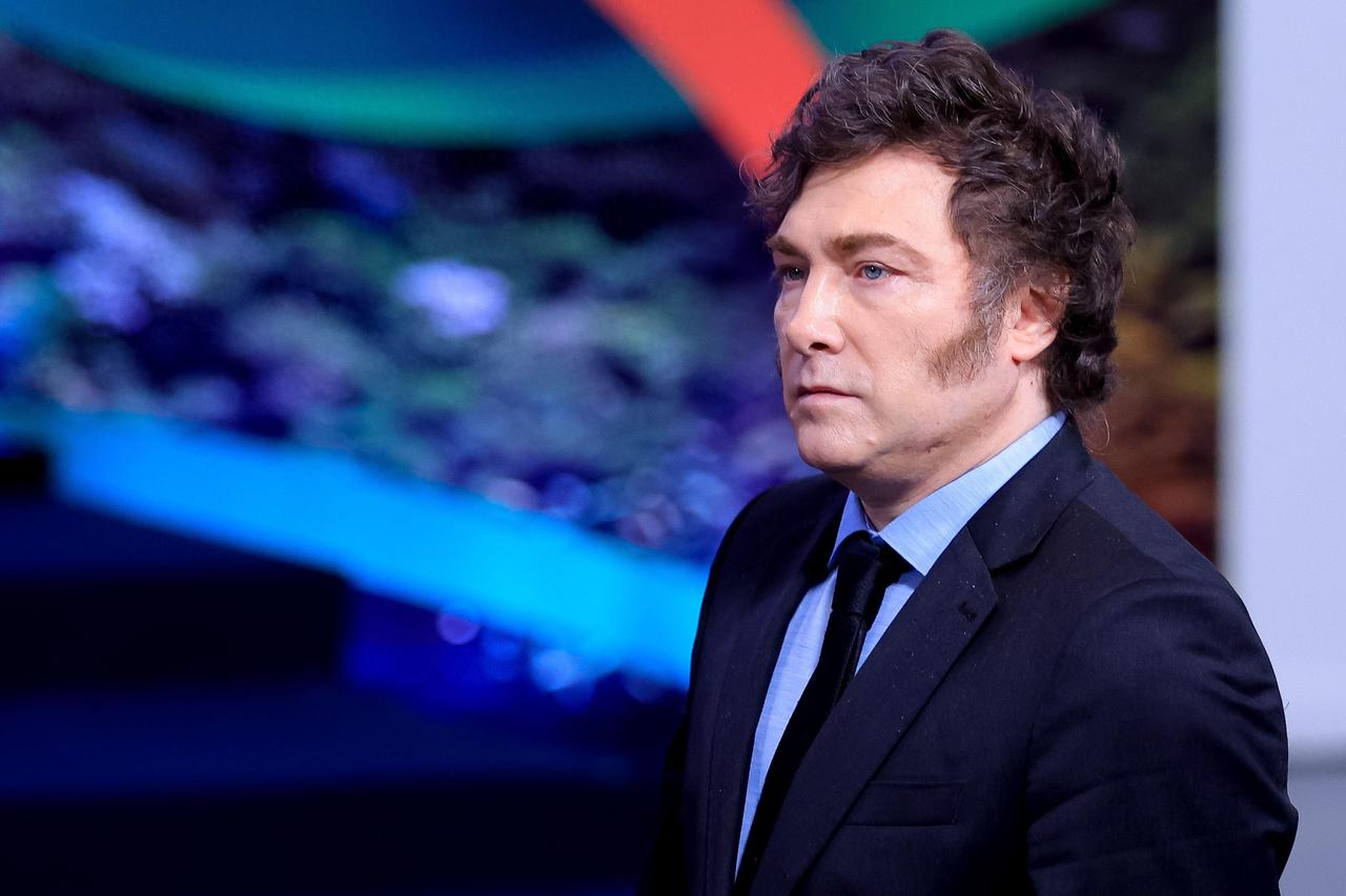 阿根廷跟美国签了矿产协议，反手却对中国高喊“投资没被排除”！很多人以为这是阿根廷