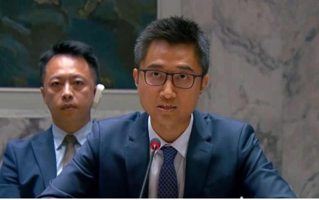俄乌冲突出现了新动向！
 
俄罗斯与乌克兰的战争正以不可预料的方式深入影响各方。