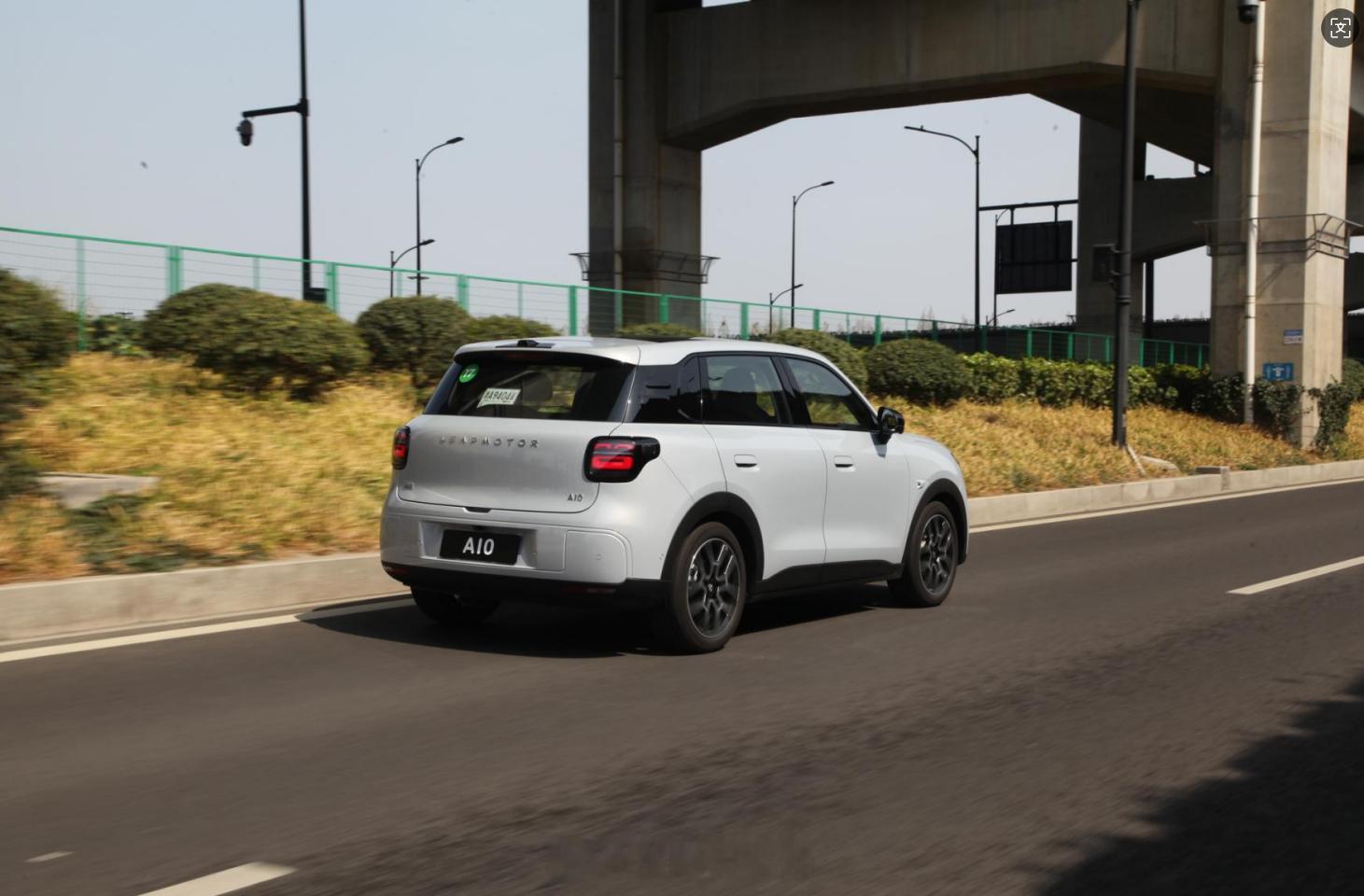 新车划重点在2025广州车展期间，零跑汽车就正式宣布旗下的A系列首款车型零跑A1