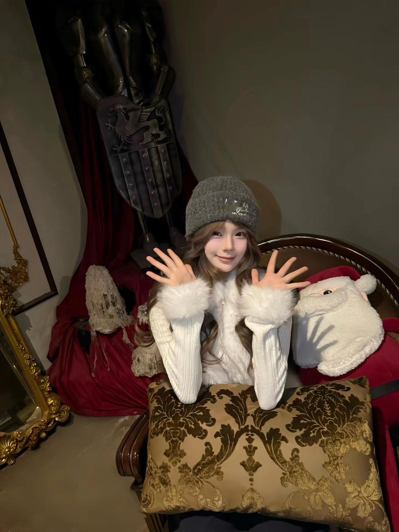 你迟来的顿悟和道歉很可爱 但我们只剩以前了