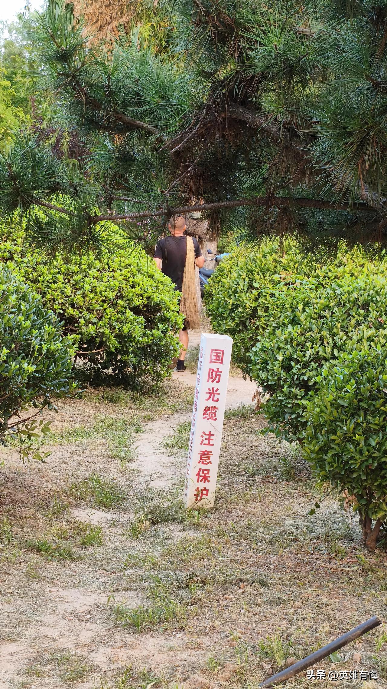夏日生活打卡季河边即将消失的传统渔夫……