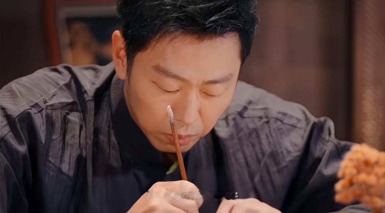姚安娜水哥体验软木雕刻不在一个图层软木雕刻体验现场反差感直接拉满！水哥上手就能活