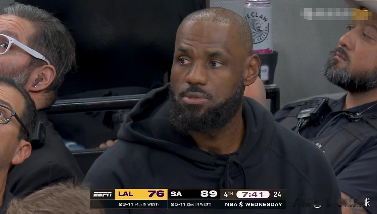 快船老将詹姆斯真是不可或缺！今天湖人在客场以91:107惨败于马刺，本场比赛詹姆