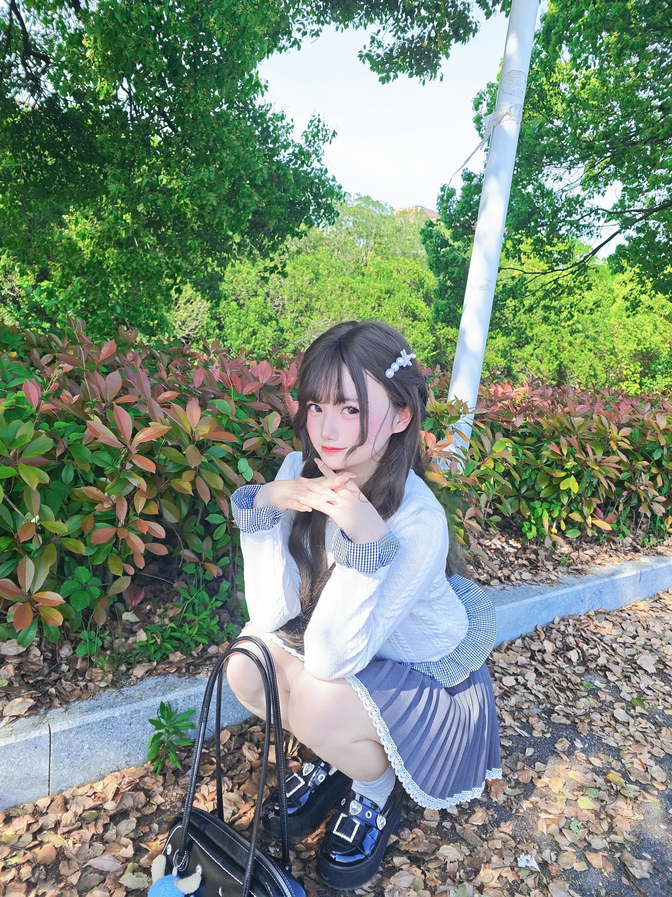 我和春天一起出现。
