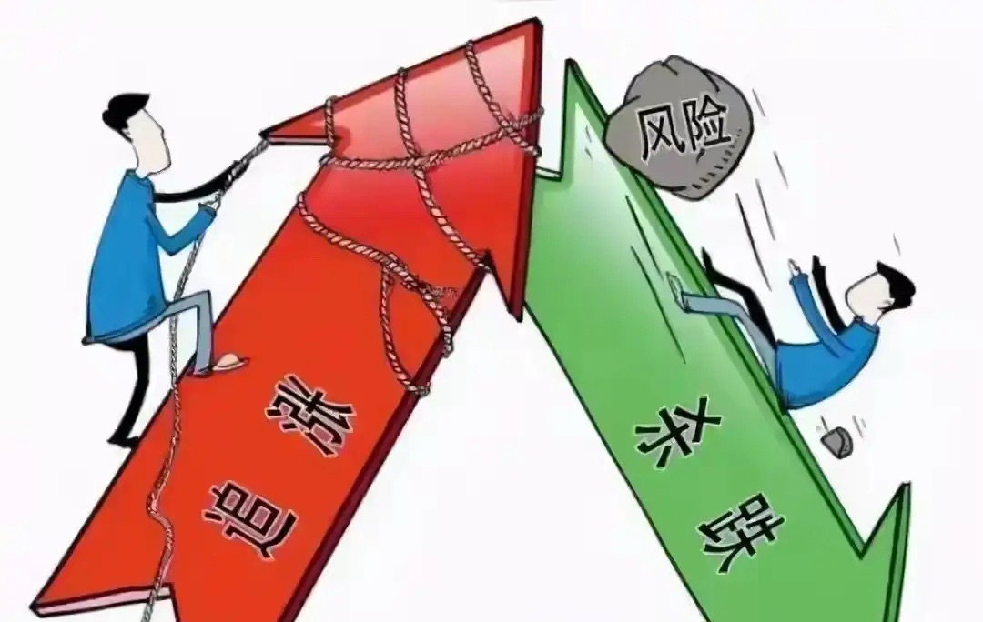 多重因素共振高开低走乌云盖顶，朋友你规避风险了吗？近几天的技术分析步步预警，综合