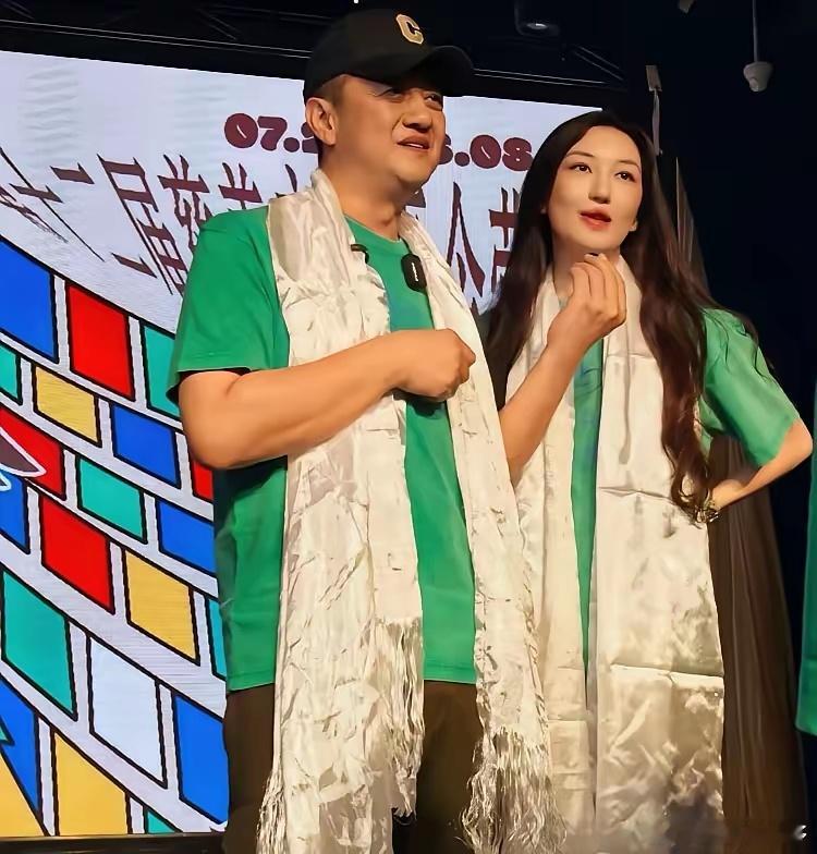 李嫣长大后比小时候好看多了 