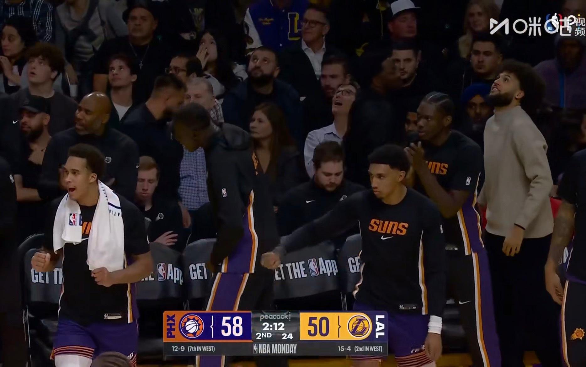 湖人队全是单打，全是失误，也没防守。 太阳vs湖人