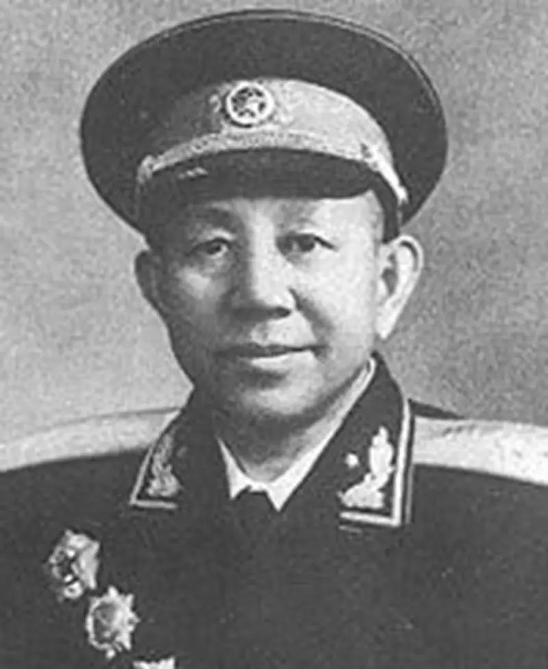 1935年4月，在陈家寨战斗中，红八军第二十二师四十九团团政委晏福生带头追击逃敌
