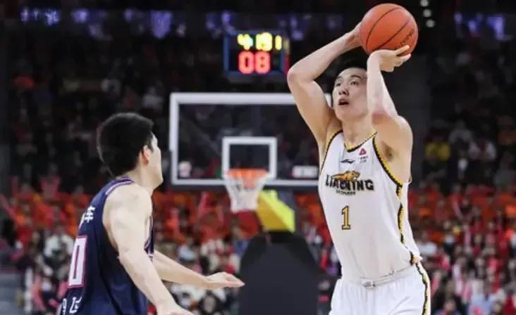 三杀！辽宁男篮104：97广东男篮，伤害不大，反正他们也习惯了。侮辱性太强，8打