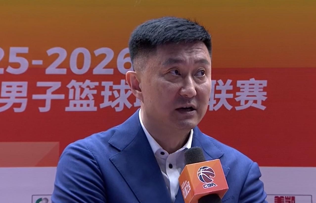 输得不甘心，杜锋暗示，下一场，广东队要赢北京队！
CBA四分之一决赛，广东队与北