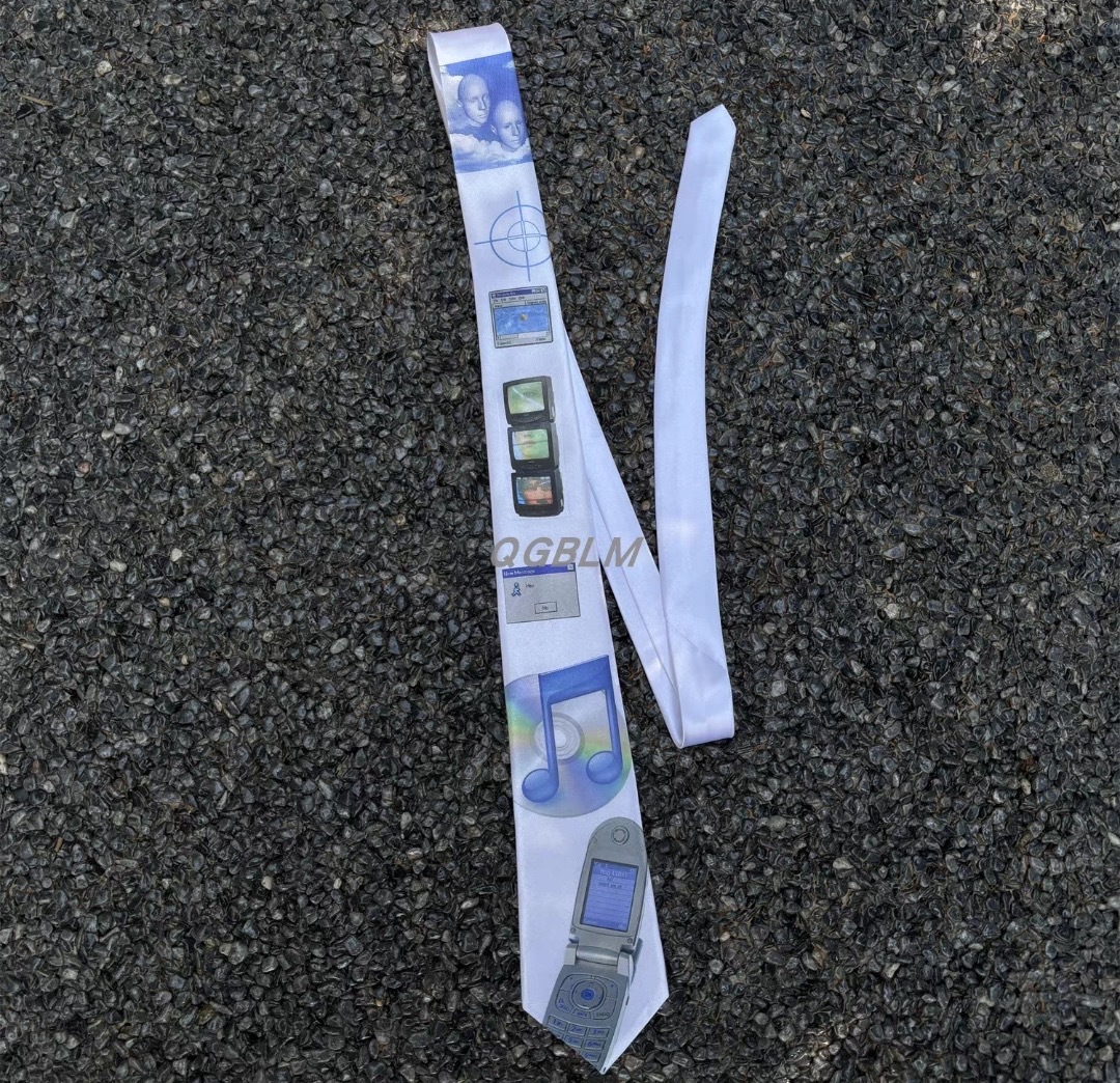 呼…函哥的腰带雯妹的领带吗…有意思 