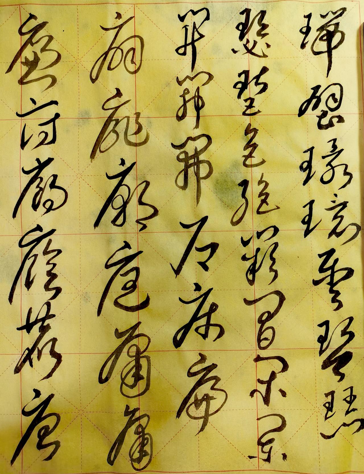 童真无欲趣天然，脚下黄沙远处山
妙想奇思云故事，困眠渴饮夜回还
灯下喜听父母夸，