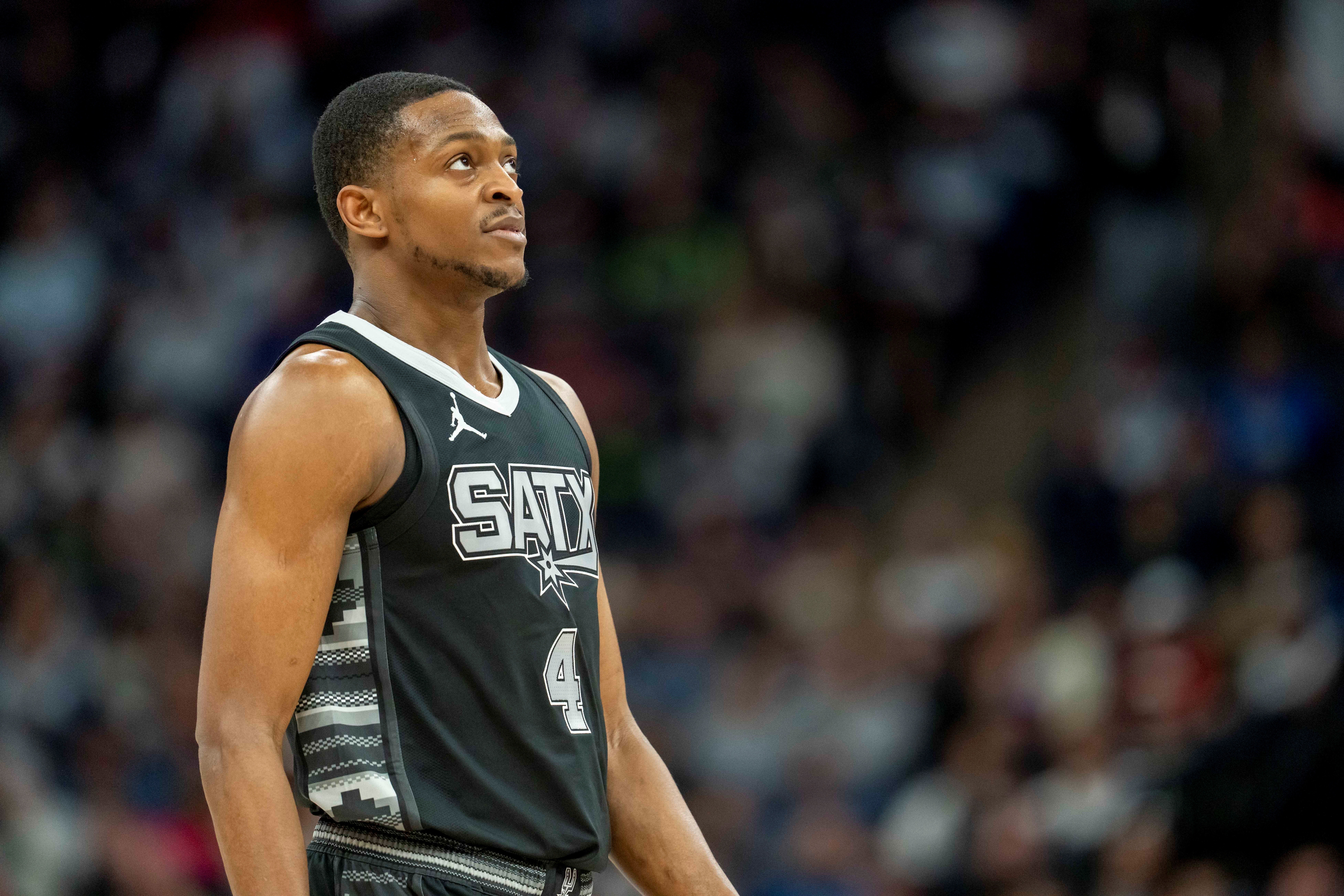 🔥明天复出&赛季首秀！米奇：会适当放宽福克斯的出场时间限制据此前Shams报道