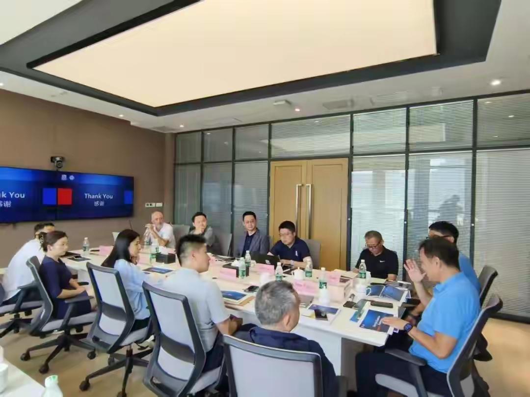 海港球迷又羡慕了！同城球队上海申花俱乐部获得亚足联青训三星俱乐部荣誉！和申花同时