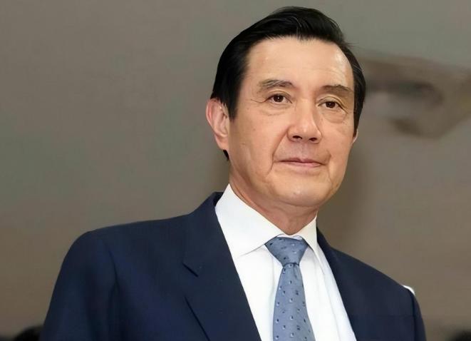 中国大陆要清醒了，台湾只要有马英九，朱立伦，洪秀柱，想实现和平统一，有点难，这三