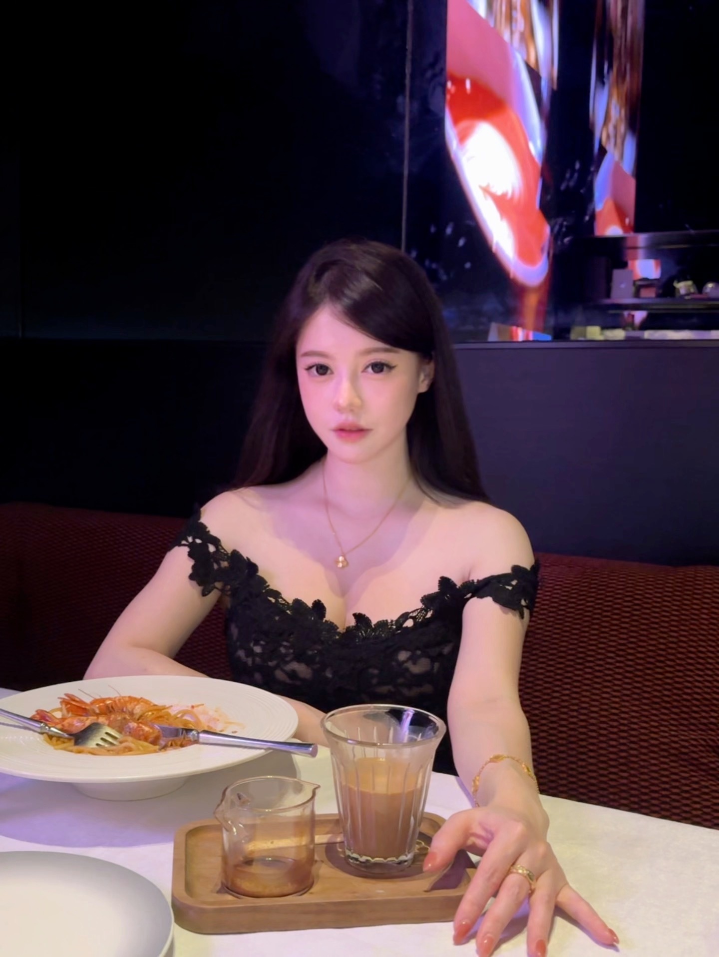 好看就是好看 难看就是难看 好难看是什么意思. ​​​