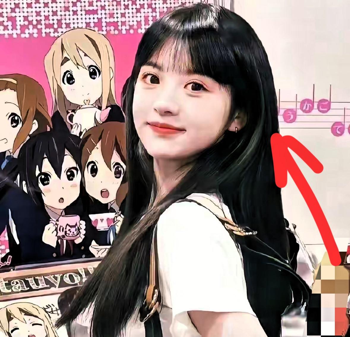 张凌赫第一次和田曦薇合作
在采访中他说了一个大实话。
他说，田曦薇根本不是电视里