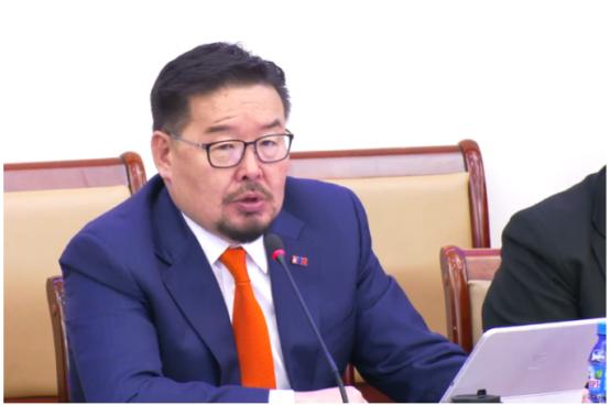 撞了南墙后，蒙古国终于认清现实，立马给中方递出一份“邀请函”！
 
麻烦看官老爷