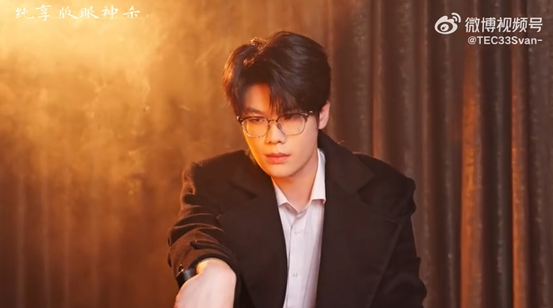 33来自185的压迫感日常花絮狠狠惊艳，185的身高就是天然气场滤镜，33举手投