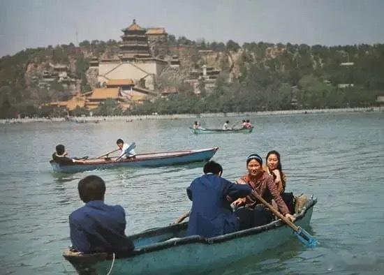 街景，北京，1976～1979年阿德里亚诺·马达罗镜头中的中国 ​​​