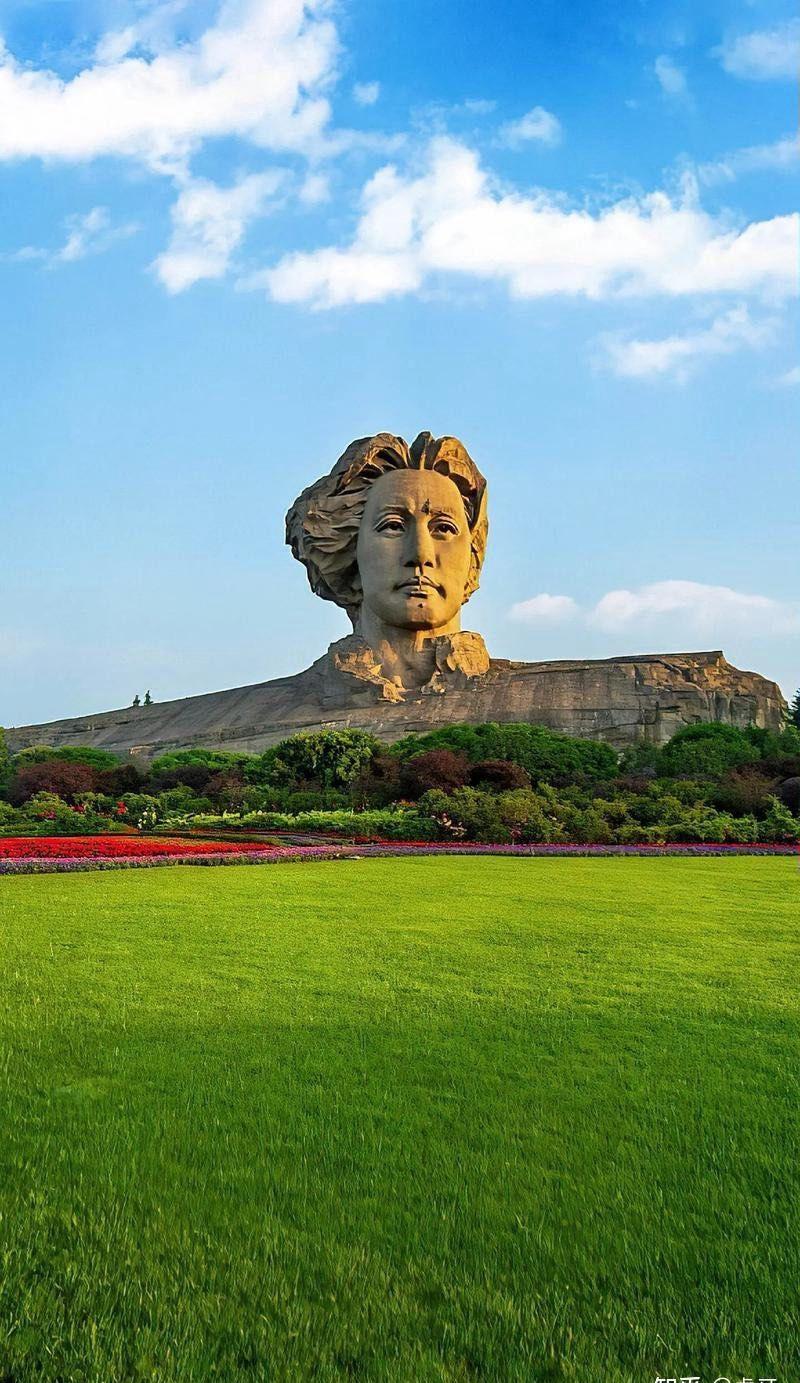 你认为稀土是中国手里的终极王牌吗？
许多人总结说，是中方的“稀土”王牌，卡死了美