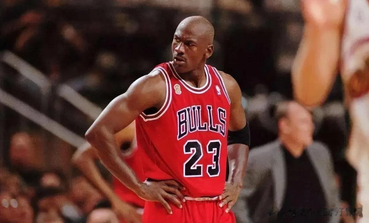 攻防一体有多难？NBA近30年仅7人名副其实，奥尼尔都不够格！攻防一体是篮球运动