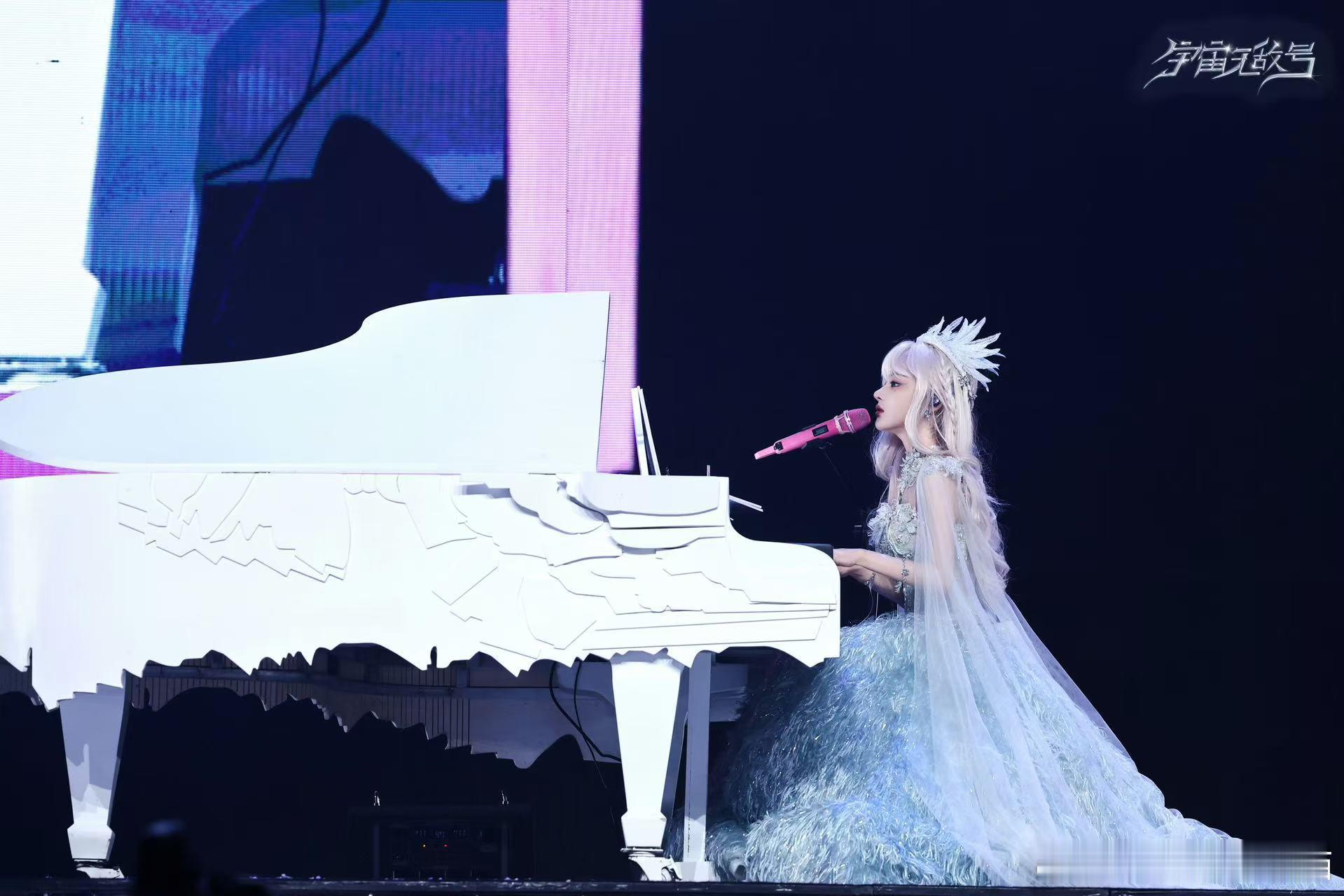 黄霄雲在声生不息后台集邮声生不息全员都好温柔！黄霄雲在后台被大家照顾、被前辈肯定