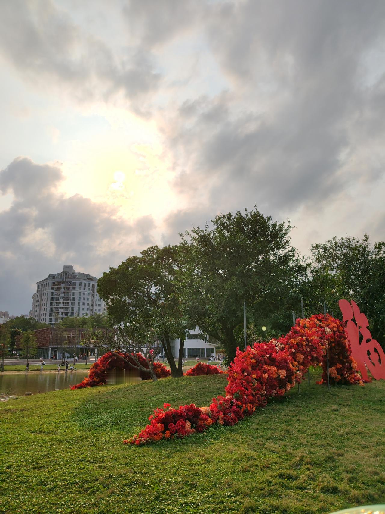 任泽平解读3月物价数据这事还挺值得说道。物价数据能反映经济的很多状况。3月物价数