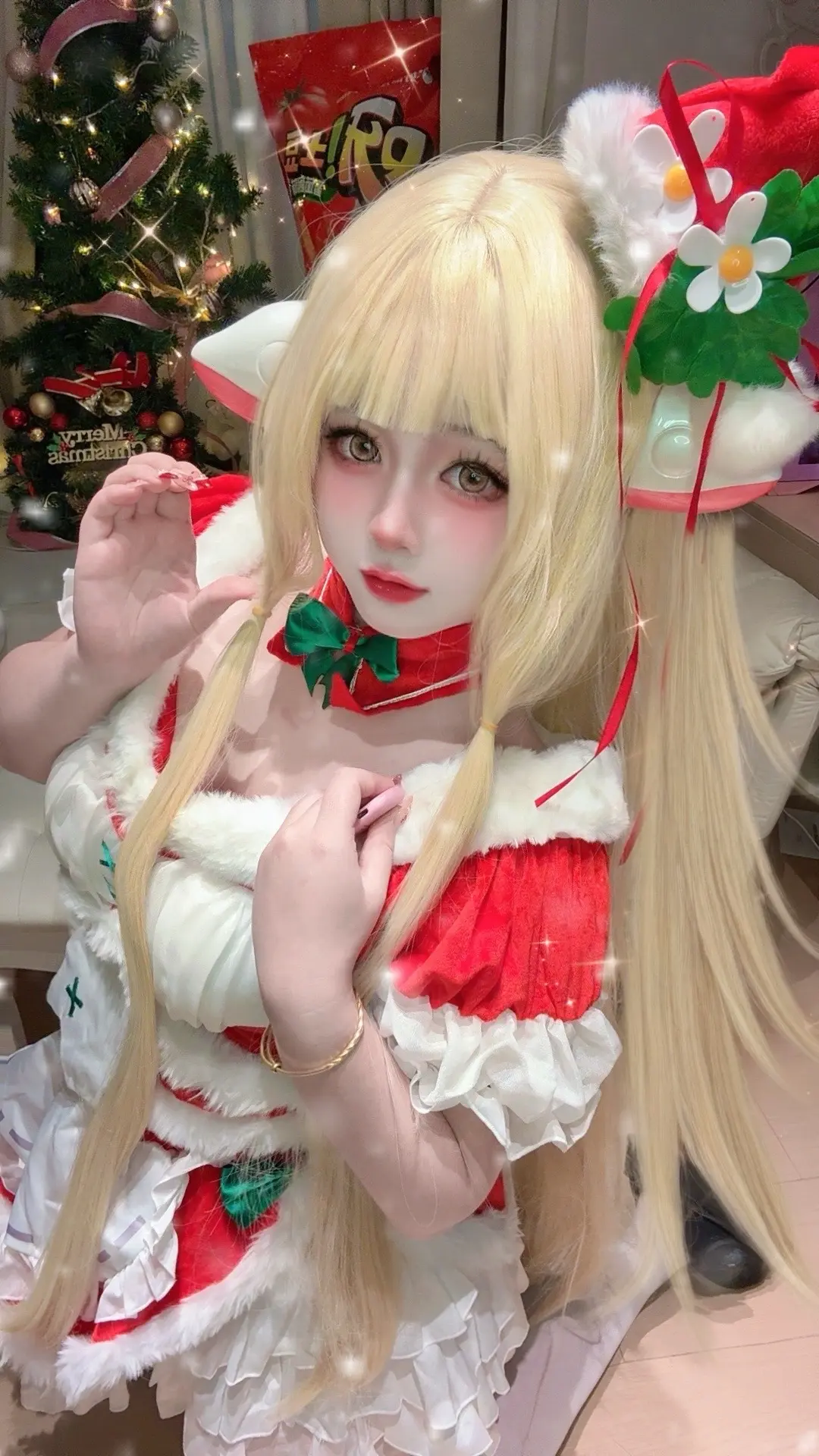 叽……正在理解圣诞快乐的意思哦❄️。小鱼fufu！又长大一岁啦！🌠