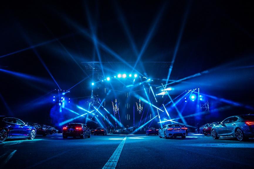 全新超跑MC20搭载全新“Nettuno海神”发动机。这款3.0升V6双涡轮发动