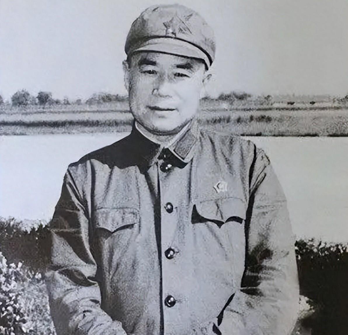 五位以中将军衔却拥有上将战功的铁血战将，他们分别是谁，这些传奇人物你了解多少？