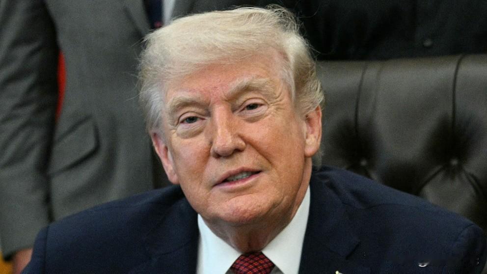 万斯去巴铁谈伊朗的行程黄了，美伊互掐像两头困兽！

·国际榜，据CNN北京时间2