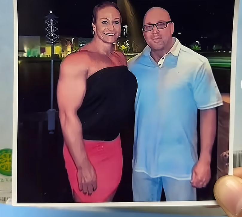 25 年来该男子甚至没有对妻子大声说过话，更别说家暴吵架这种事情。