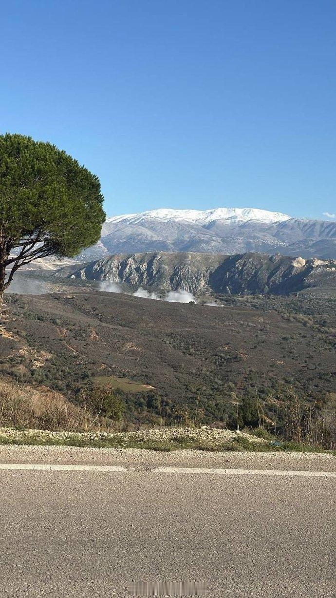 据媒体报道，日前以色列空军再次对黎巴嫩南部山区发起一轮空袭，据媒体统计总共大概投