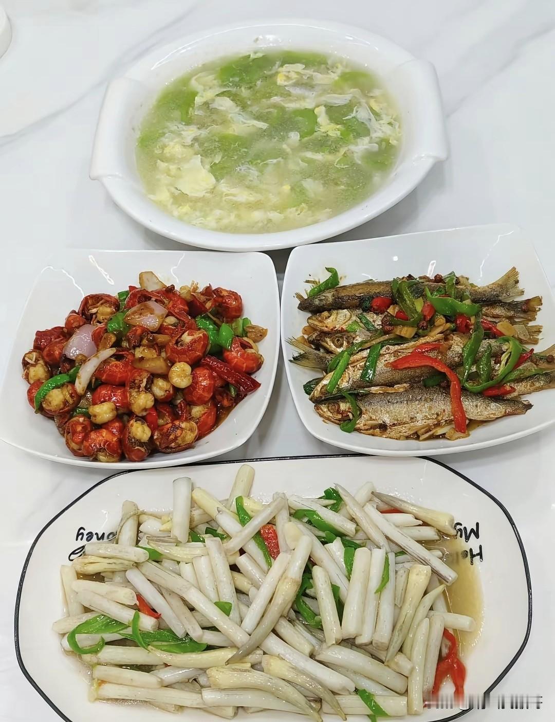 如果你是老乡，你一眼就知道这都是老家的特色菜