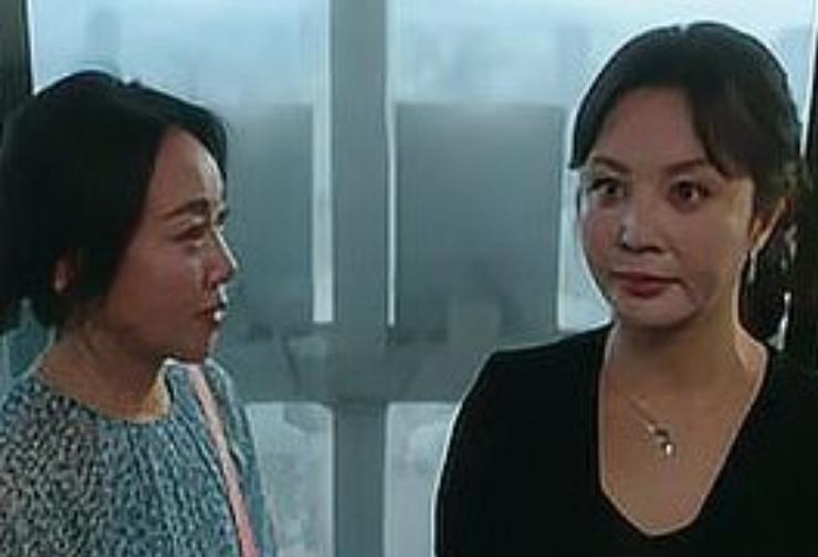 总台原创精品短剧集《奇迹》通过单元短剧形式、聚焦普通人故事、融合多元风格等方式讲