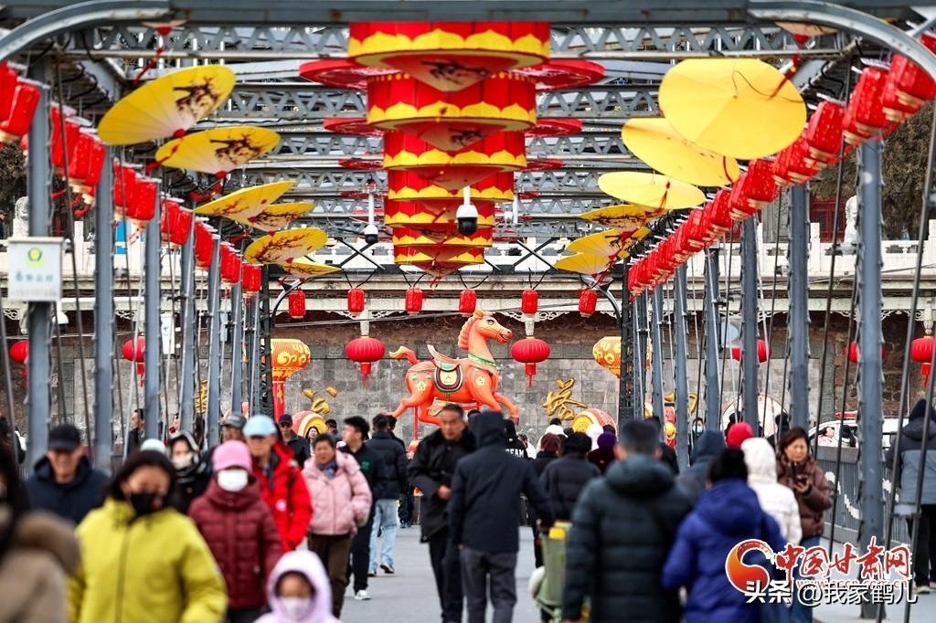 天南地北大拜年2026年丙午马年春节，甘肃文旅市场全线飘红[赞]
以“游购乡村”